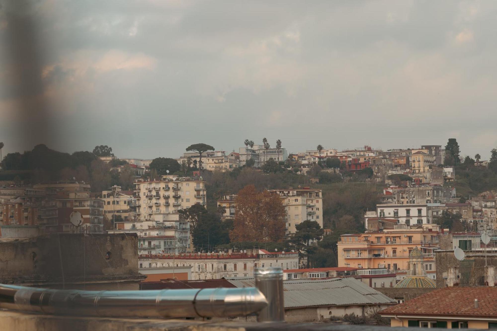 Apartment A' Finestrella A Materdei Naples